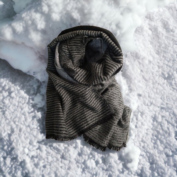 Madison 88 Blanket Scarf Black Gray Geometric Colorblock Stripe - Picture 1 of 8